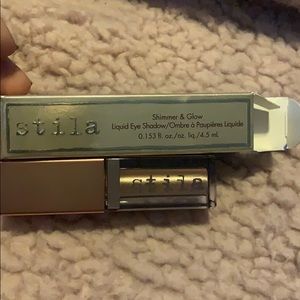 STILA Shimmer & Glow Liquid Eye Shadow “Starlight”